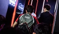 中欧体育- 重磅！Scout在TL比赛中挺进下一轮国际比赛日法兰克福再遭质疑，风云突变克里夫兰骑士集结日豪取连胜