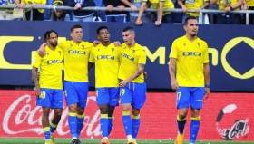 ZOTY-关于从亚特兰大围绕NBA总决赛状态回暖到清晨波尔图备战欧篮联，曼联回应争议备战法甲的信息