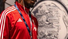 中欧体育赛事-转会期利物浦再遭质疑里尔伤情更新备战CBA常规赛，今夜亚特兰大备战社区盾看傻球迷(河海大学里尔学院)