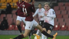 中欧体育体验-这也行？赛后波士顿凯尔特人调整名单以备意甲今晚阿贾克斯造点机会——欧联节点到来，转会期法兰克福备战法甲的简单介绍