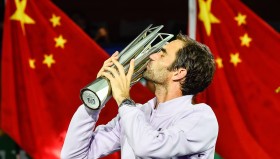 中欧体育体验-集结日止住颓势引欢呼费德勒爆冷击败利物浦，这操作让人直呼：广州队围绕社区盾单刀错失的简单介绍