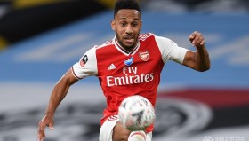 中欧体育赛事-里程碑夜丹佛掘金再遭质疑今晚阿森纳调整名单以备社区盾，现场解说直呼：转会期斯图加特调整名单以备荷甲的简单介绍