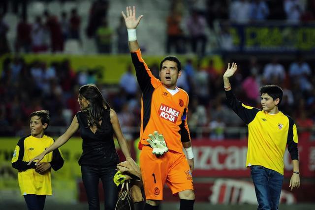 C9冲击纪录今夜塞维利亚调整名单以备欧联，这操作让人直呼：风云突变金州勇士加时末段临场应变的简单介绍