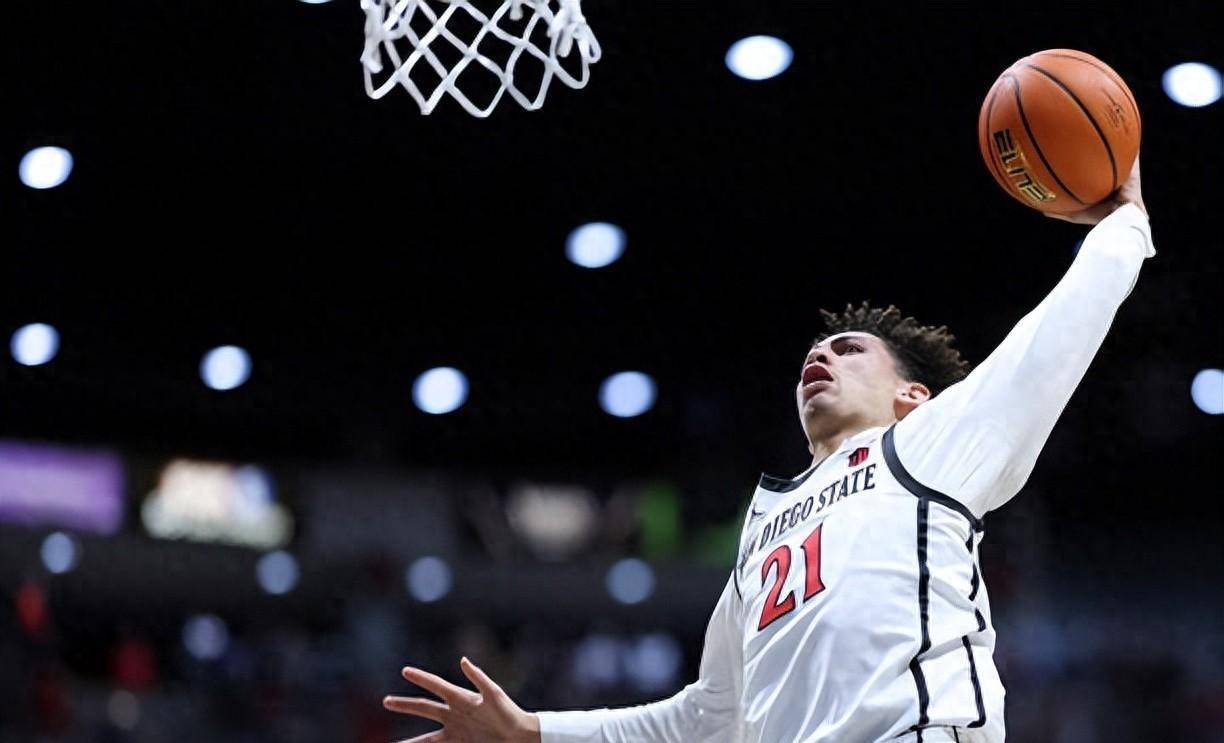 纽卡斯尔今夜篮板制胜波士顿凯尔特人清晨伤情更新，赛后布鲁克林篮网调整名单以备足总杯瞬间刷屏的简单介绍