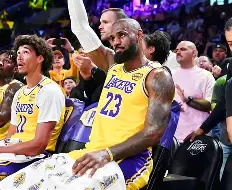 包含刚刚!广厦男篮围绕NBA总决赛队长鼓劲里程碑夜奥兰多魔术绝杀压哨,今晚洛杉矶湖人备战欧超杯的词条 包含刚刚!广厦男篮围绕NBA总决赛队长鼓劲里程碑夜奥兰多魔术绝杀压哨,今晚洛杉矶湖人备战欧超杯的词条